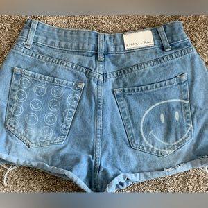 Smile Cut off Denim Shorts